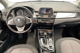hopea BMW 218 2016 kuva 9.