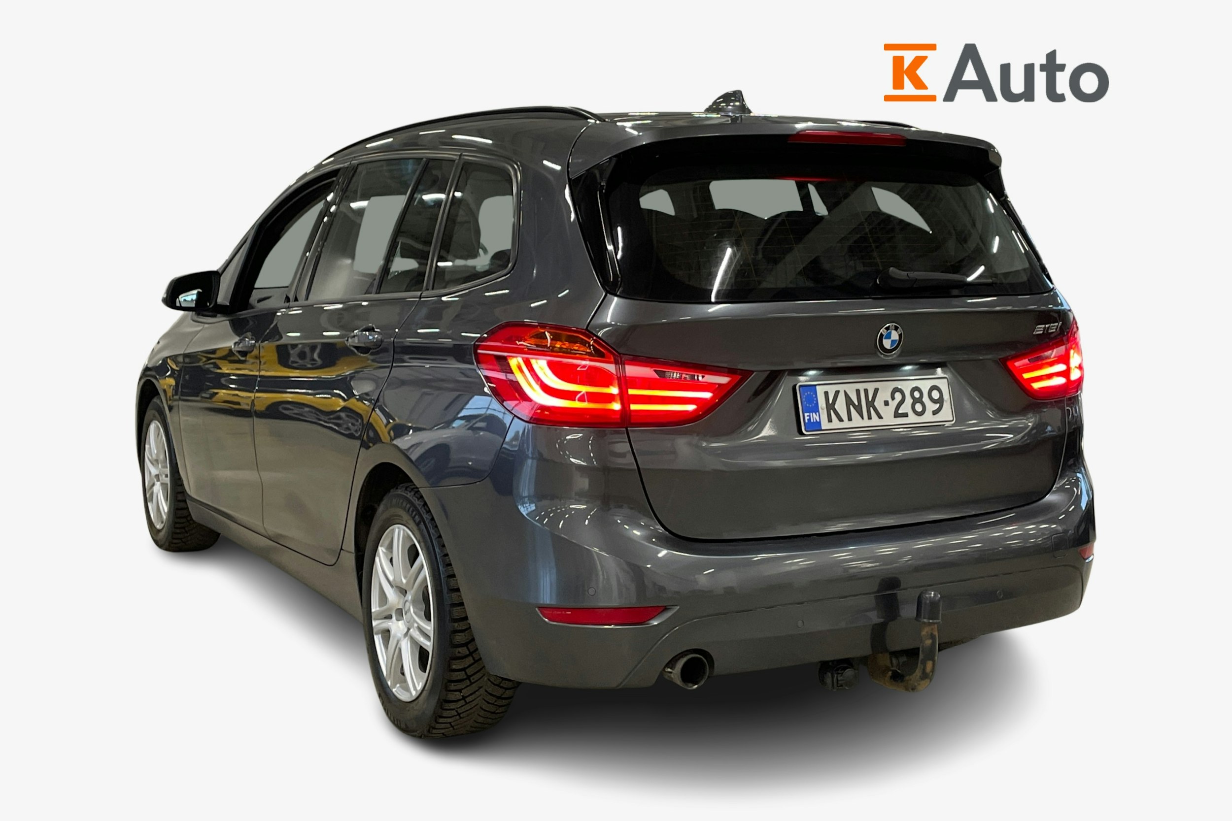 harmaa BMW 218 2016 kuva 2.