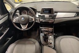 harmaa BMW 218 2016 kuva 7.