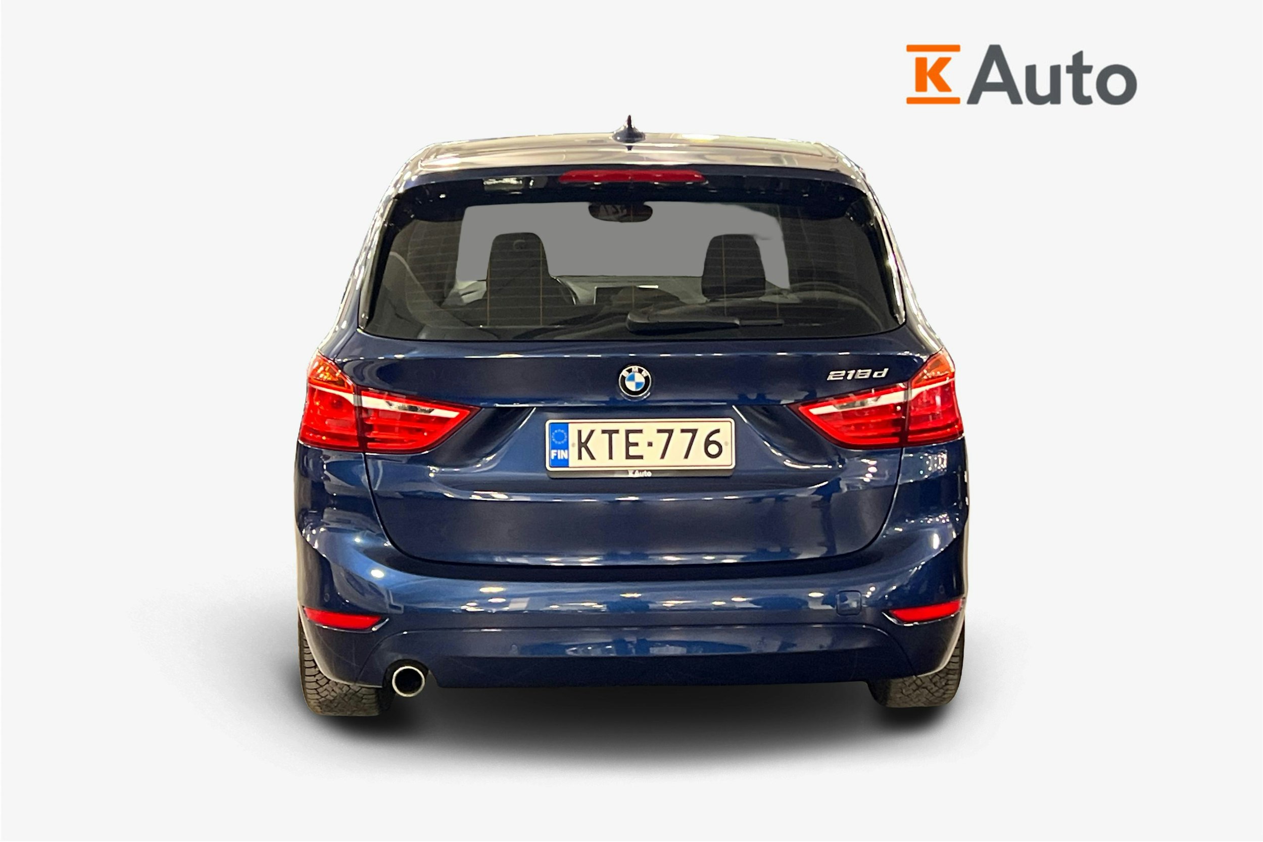 Sininen BMW 218 2018 kuva 3.