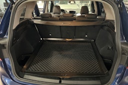 Sininen BMW 218 2018 kuva 14.