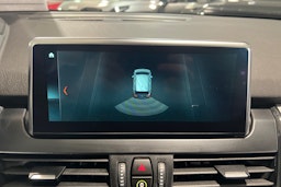 Sininen BMW 218 2018 kuva 17.