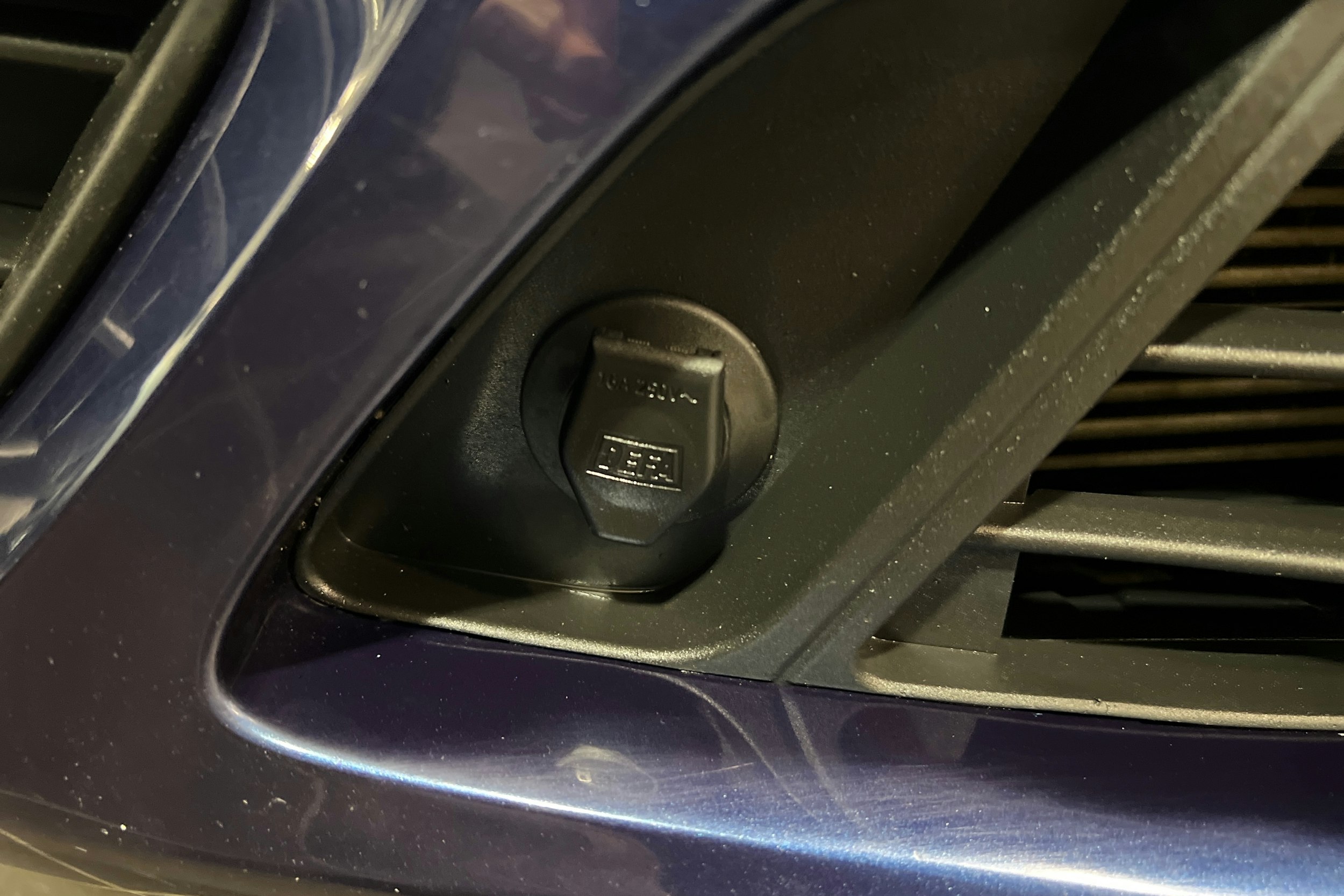 Sininen BMW 218 2018 kuva 21.