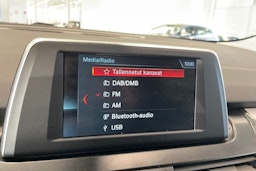 musta BMW 218 2021 kuva 26.