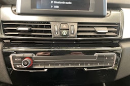 musta BMW 218 2021 kuva 27.