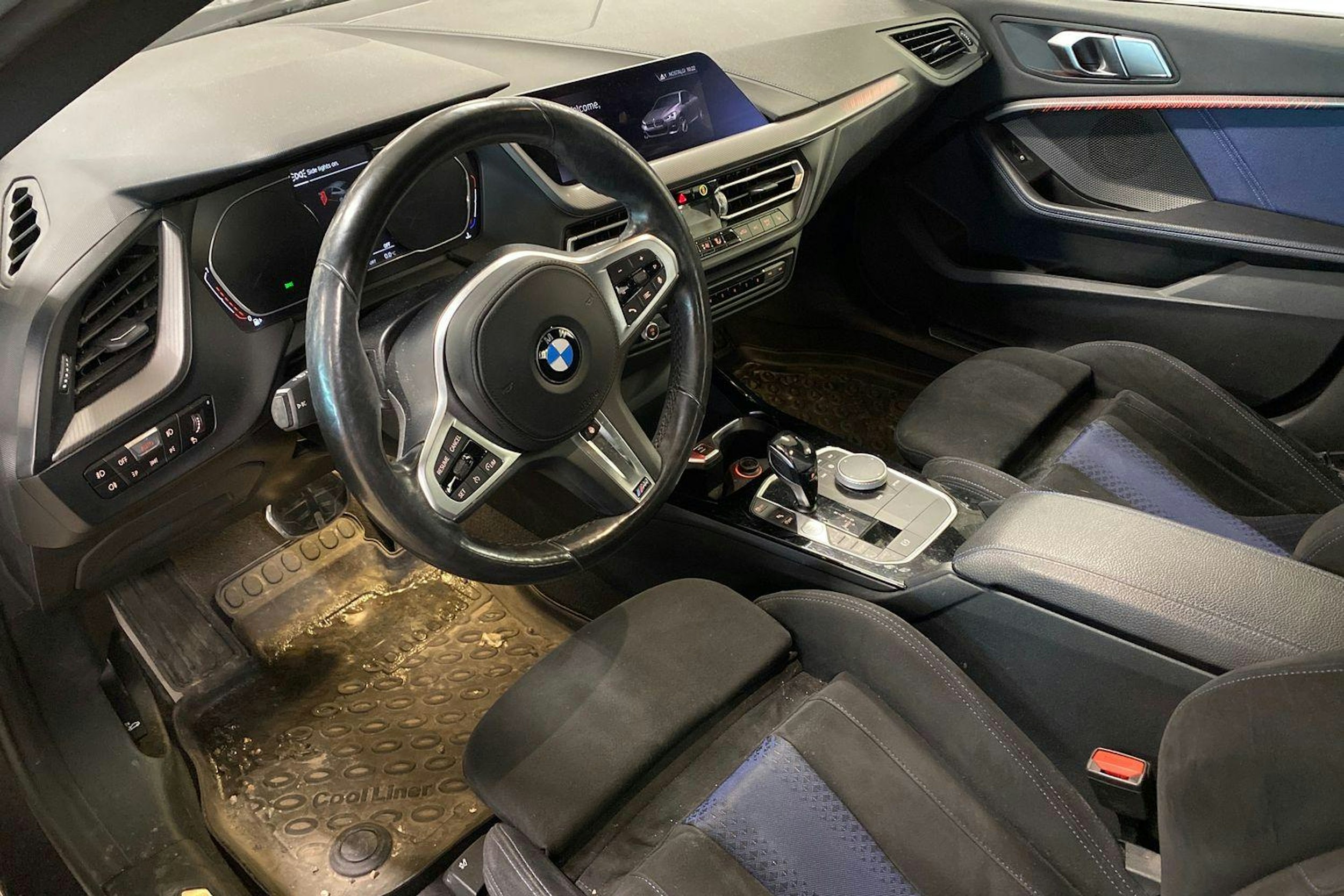 harmaa BMW 218 2020 kuva 3.