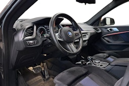 harmaa BMW 218 2020 kuva 7.