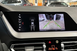 harmaa BMW 218 2020 kuva 17.