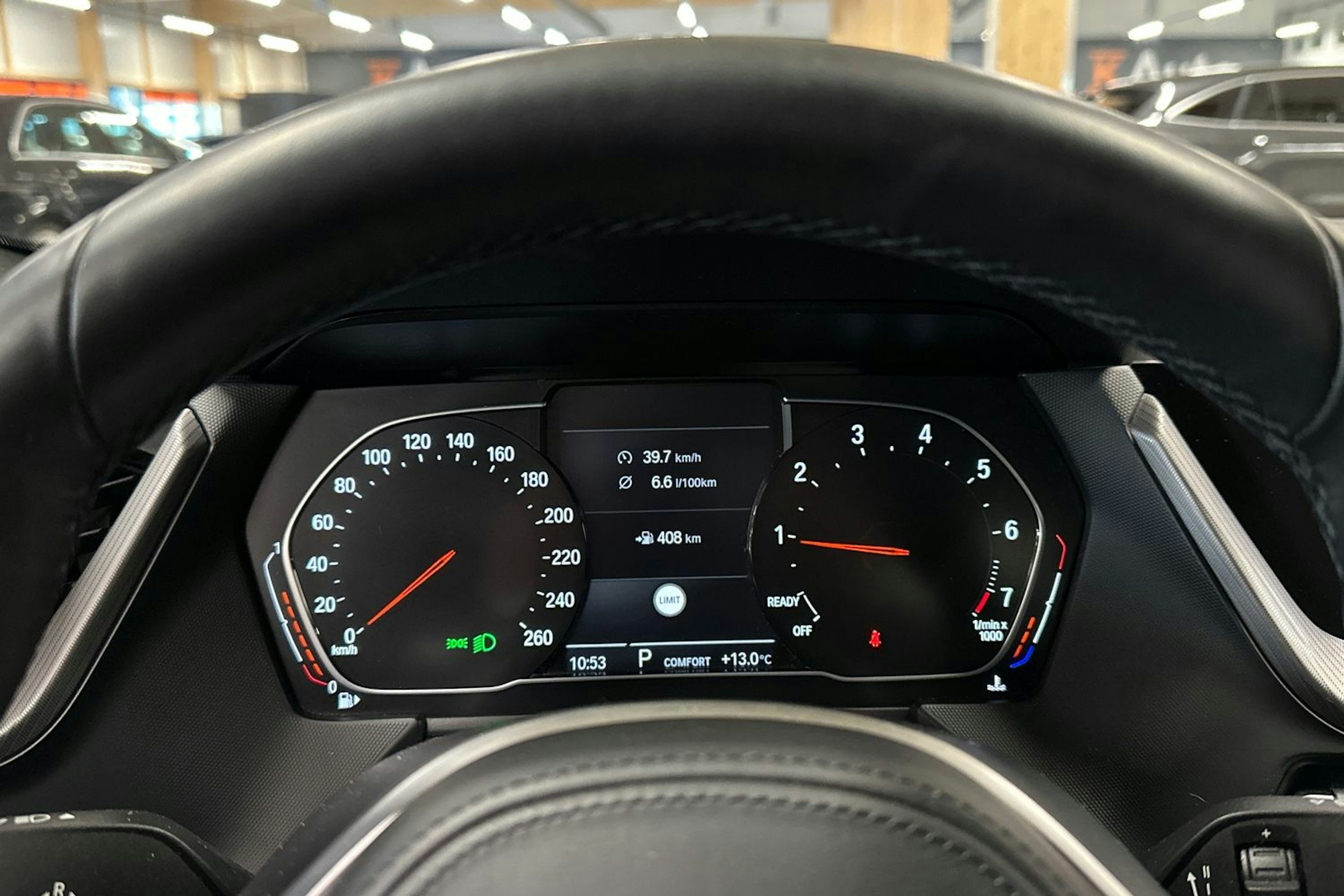 harmaa BMW 218 2020 kuva 23.