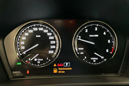 musta BMW 218 2021 kuva 18.