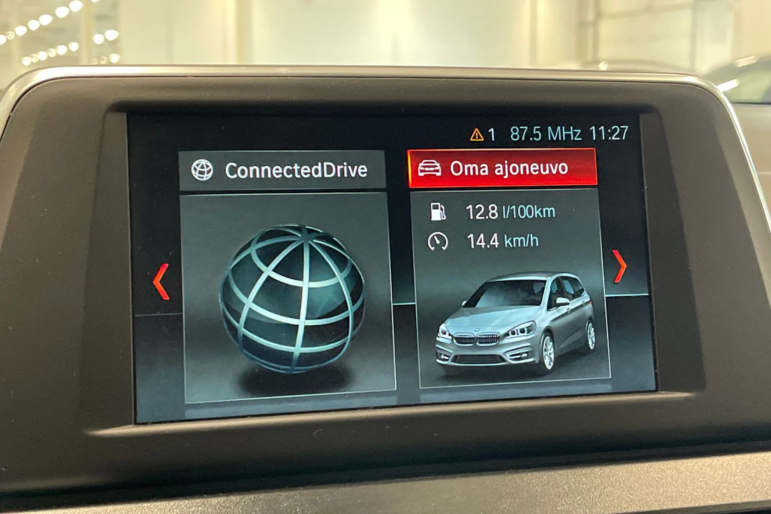 musta BMW 218 2021 kuva 21.