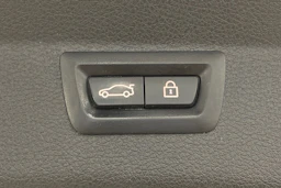 musta BMW 218 2021 kuva 30.