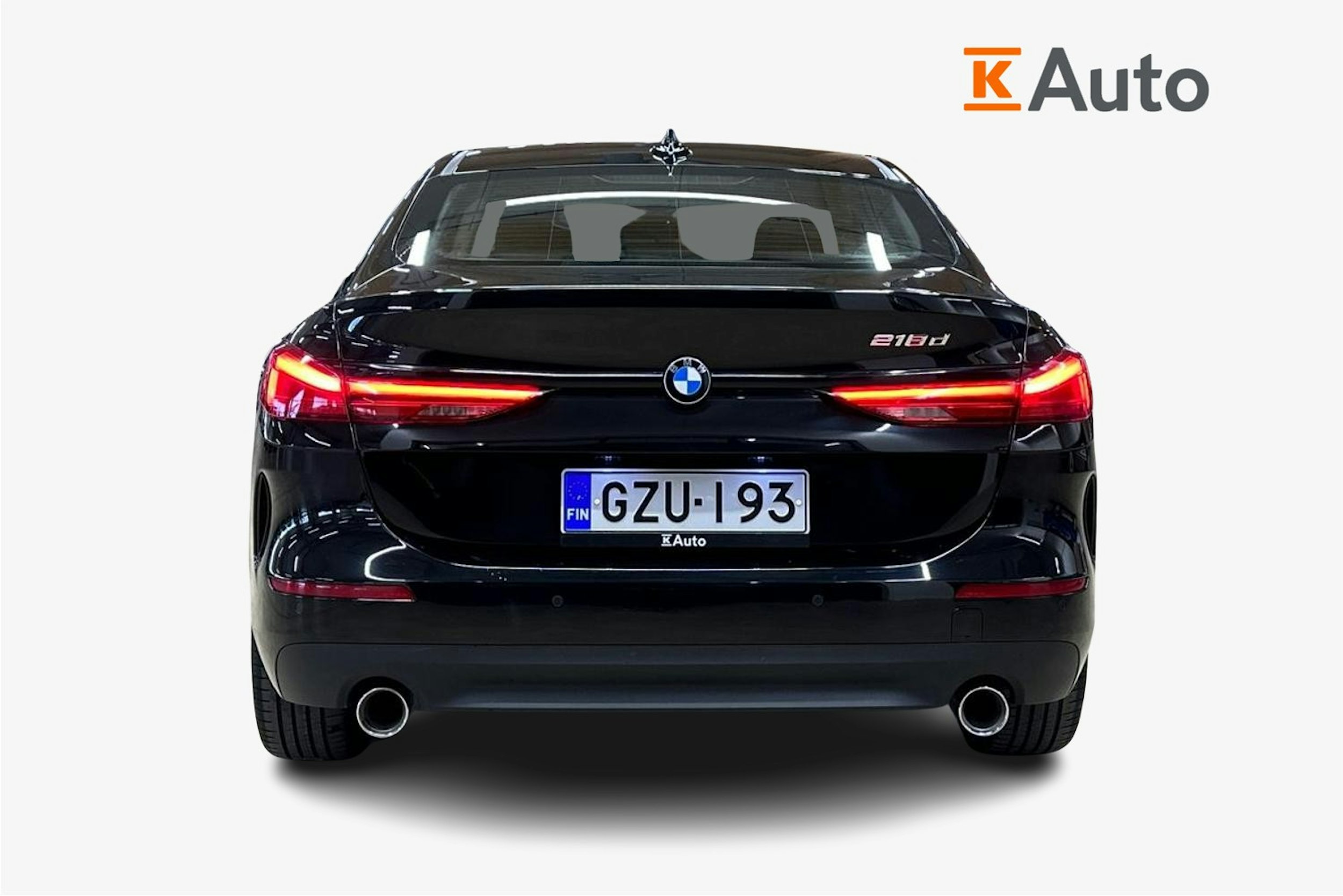 musta BMW 218 2021 kuva 3.