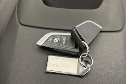 harmaa BMW 220 2014 kuva 22.