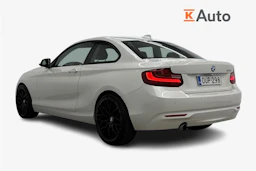 valkoinen BMW 220 2014 kuva 3.