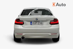 valkoinen BMW 220 2014 kuva 4.