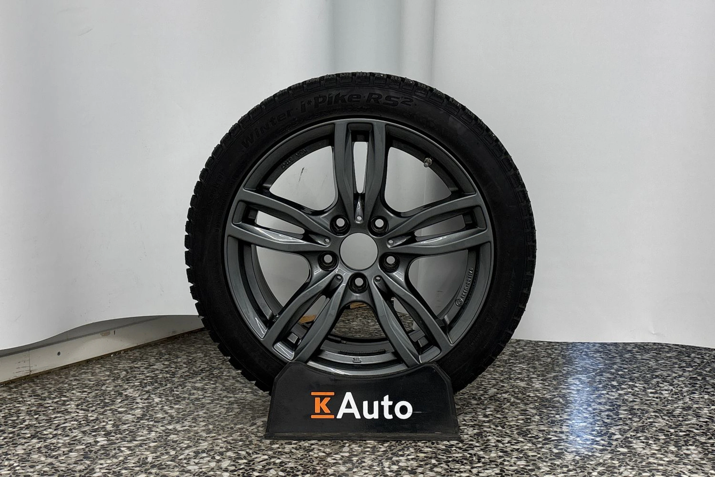 valkoinen BMW 220 2014 kuva 13.