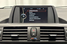 valkoinen BMW 220 2014 kuva 23.
