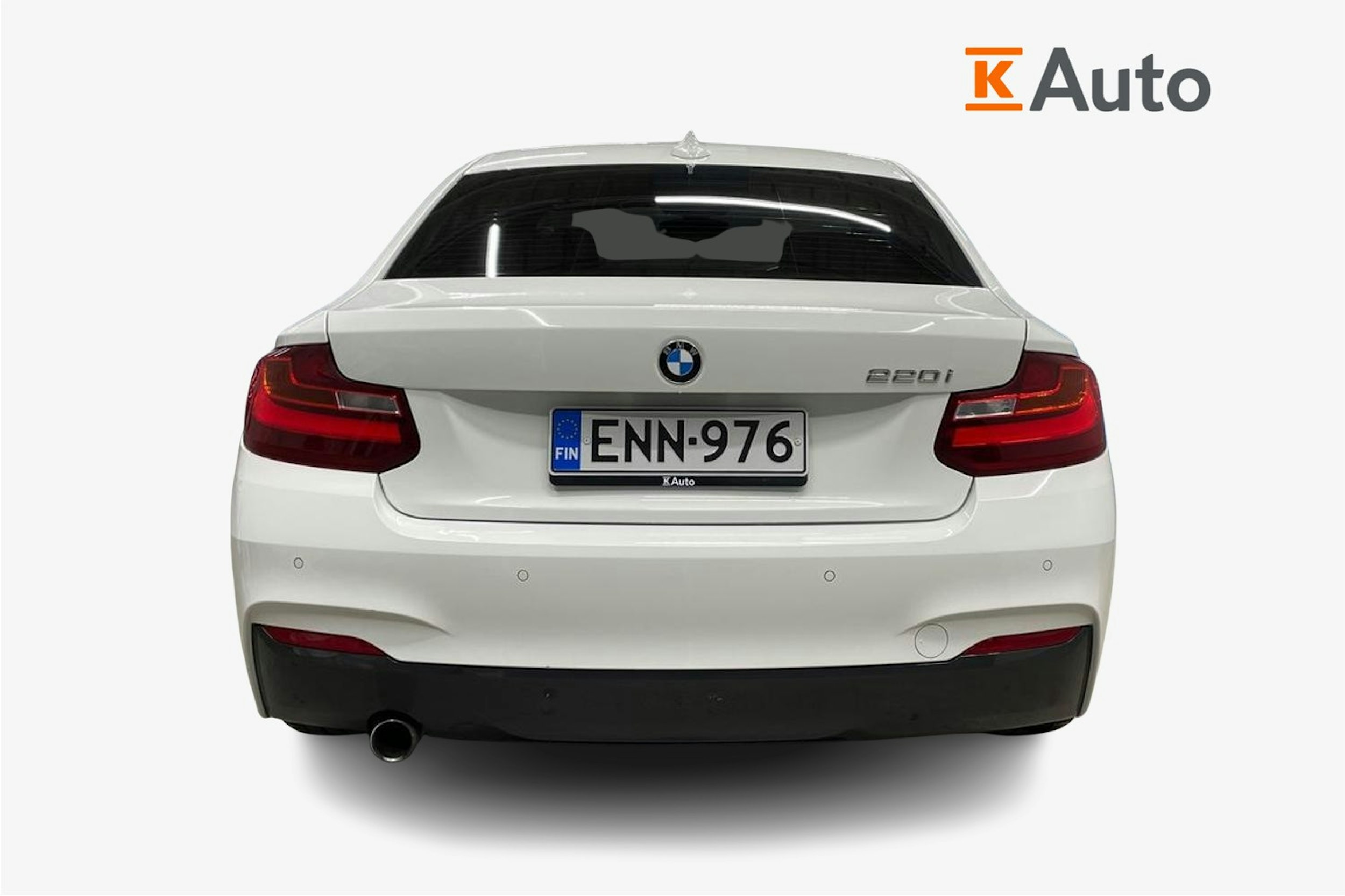 valkoinen BMW 220 2015 kuva 3.