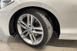 valkoinen BMW 220 2015 kuva 13.