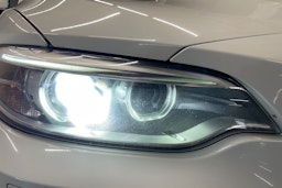 valkoinen BMW 220 2015 kuva 14.