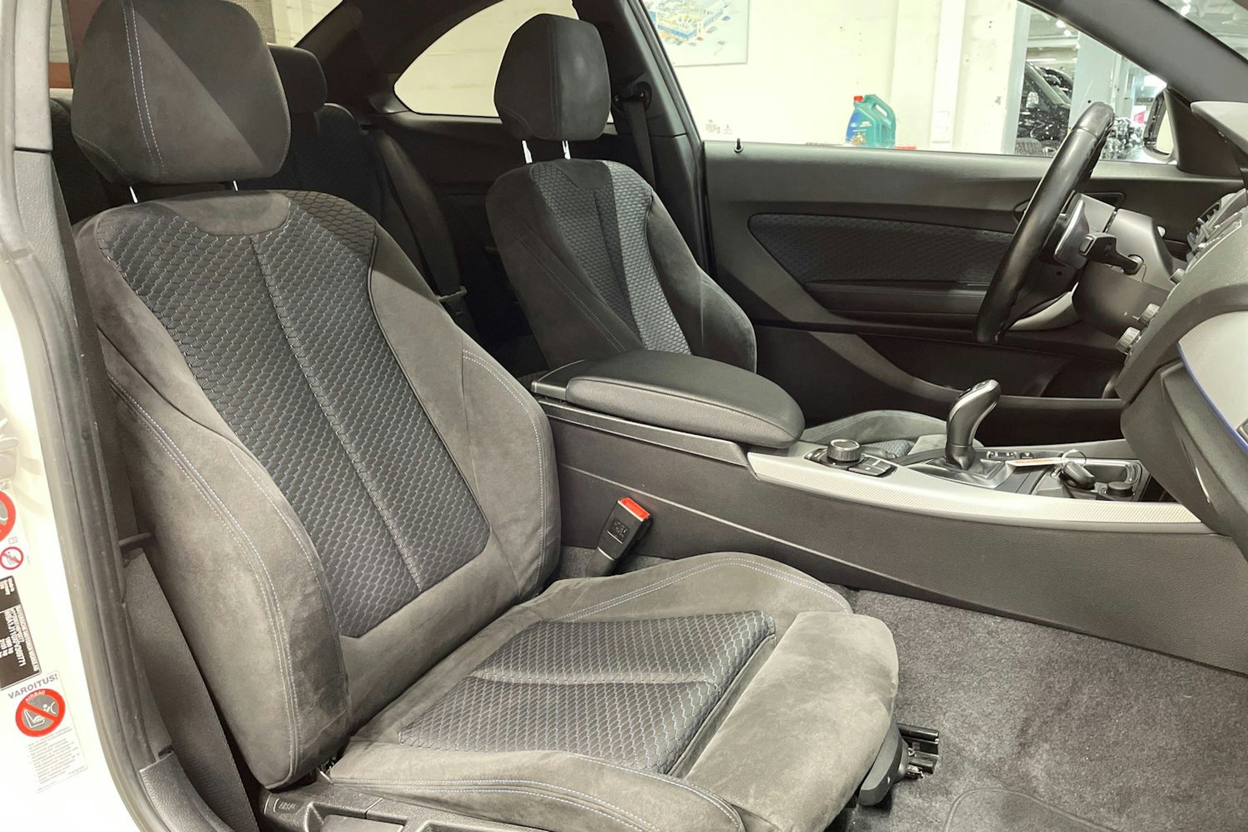 valkoinen BMW 220 2015 kuva 25.