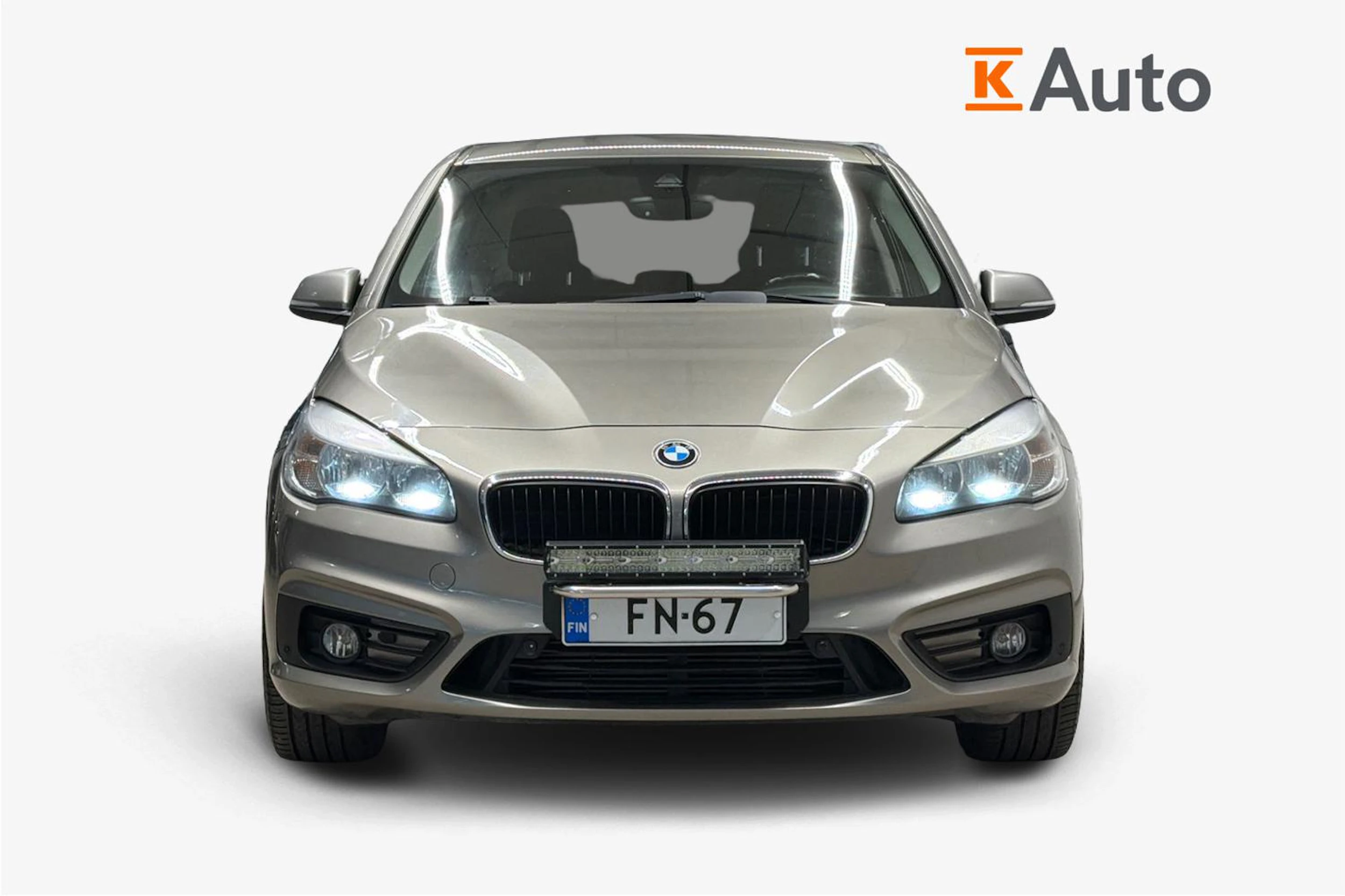 hopea BMW 220 2015 kuva 5.