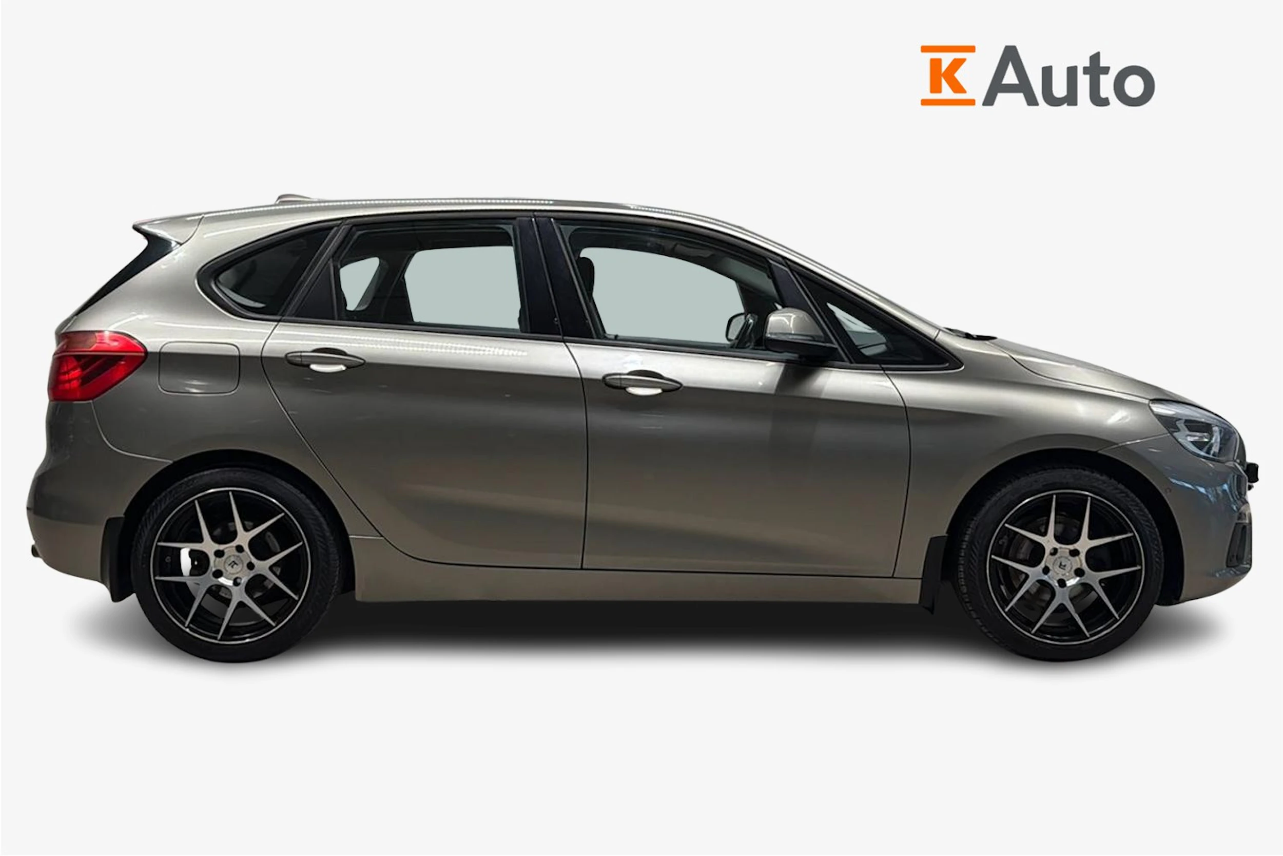 hopea BMW 220 2015 kuva 7.