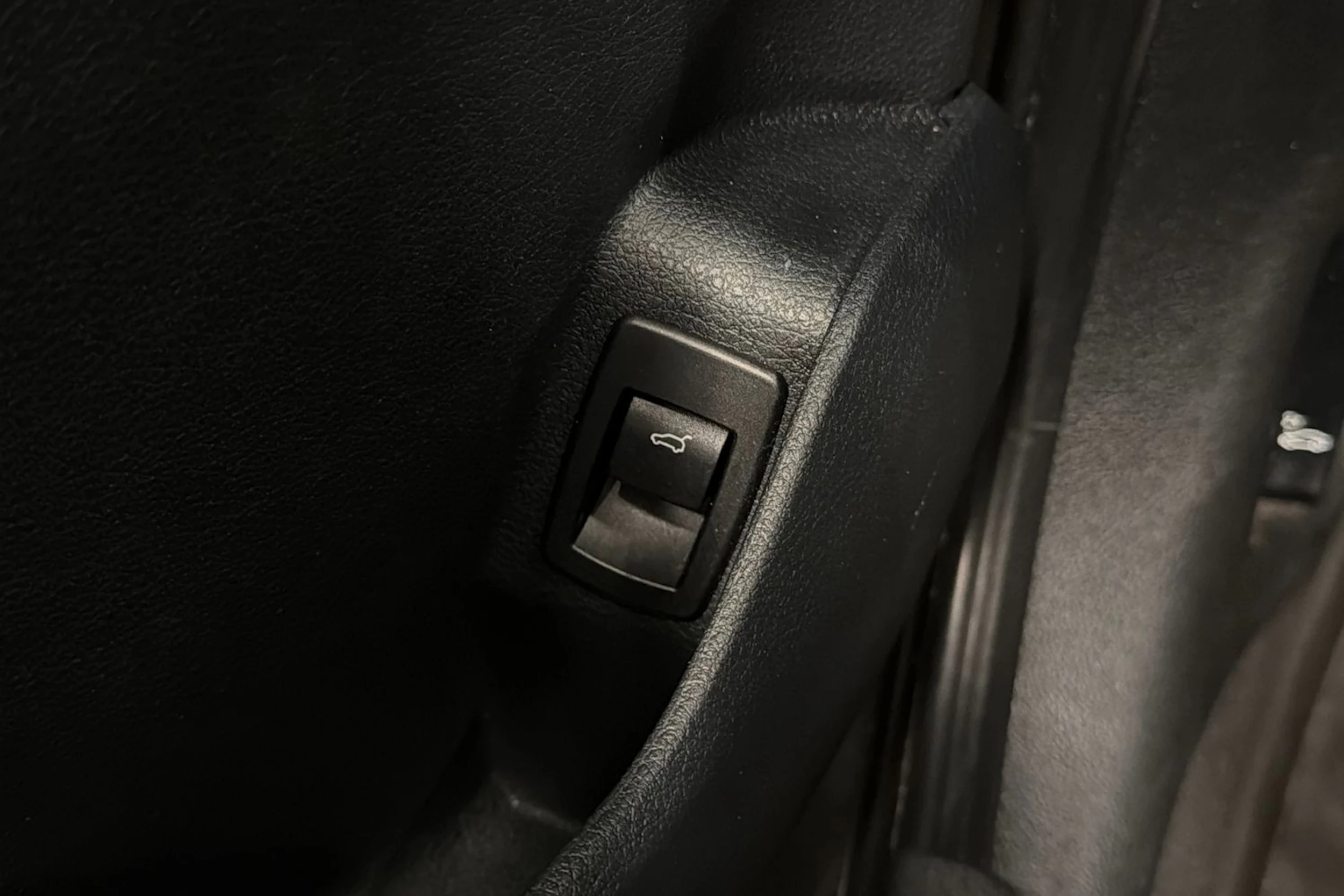 hopea BMW 220 2015 kuva 18.