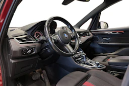 punainen BMW 220 2016 kuva 8.