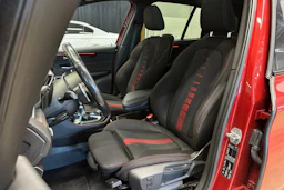punainen BMW 220 2016 kuva 17.