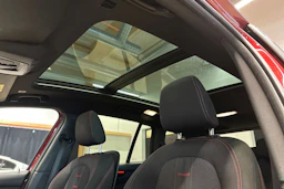 punainen BMW 220 2016 kuva 18.