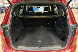 punainen BMW 220 2016 kuva 29.