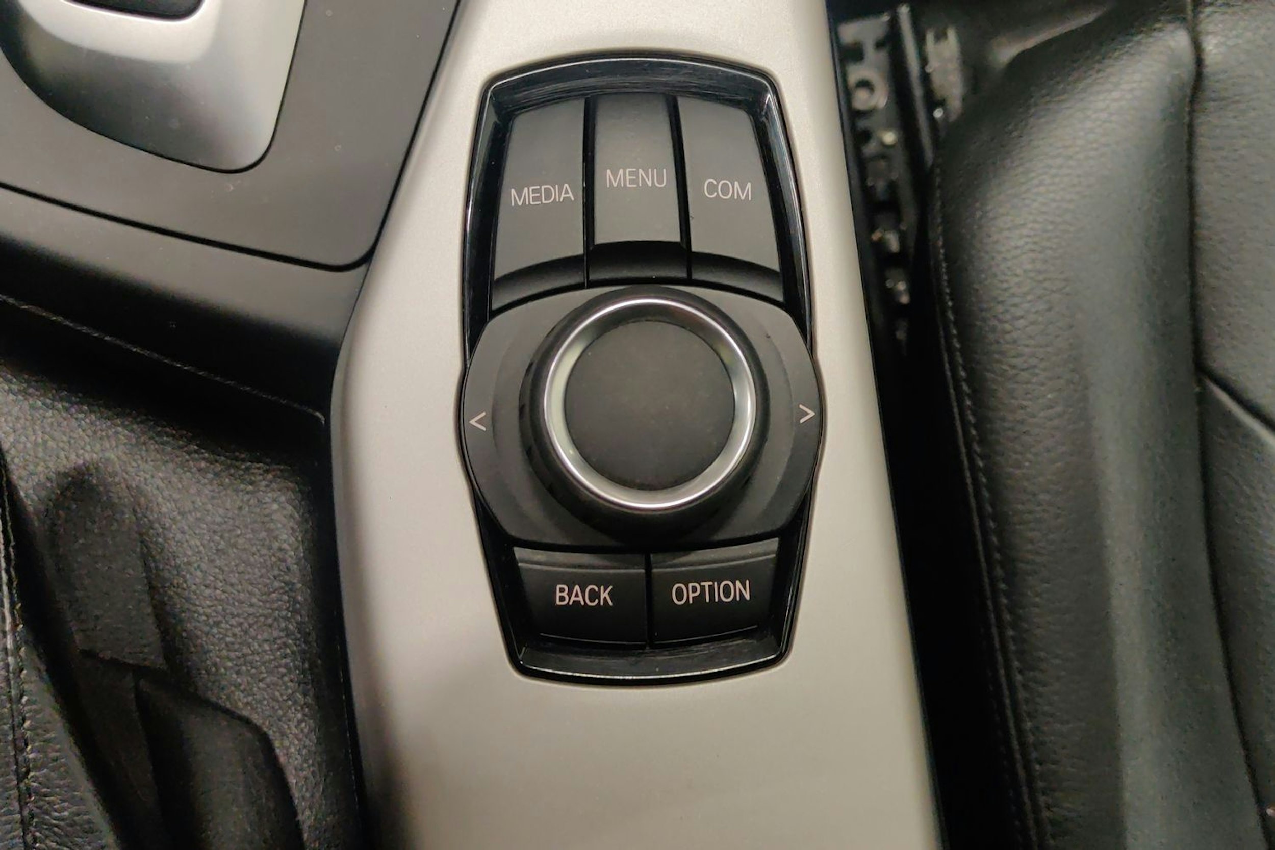 valkoinen BMW 220 2018 kuva 21.
