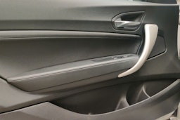 valkoinen BMW 220 2018 kuva 25.
