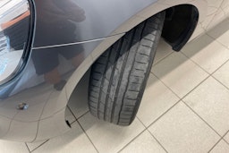 harmaa BMW 225 2016 kuva 13.