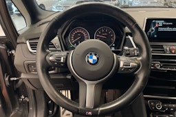 harmaa BMW 225 2016 kuva 14.