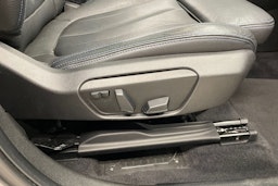 harmaa BMW 225 2016 kuva 26.