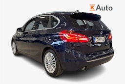 sininen BMW 225 2016 kuva 2.