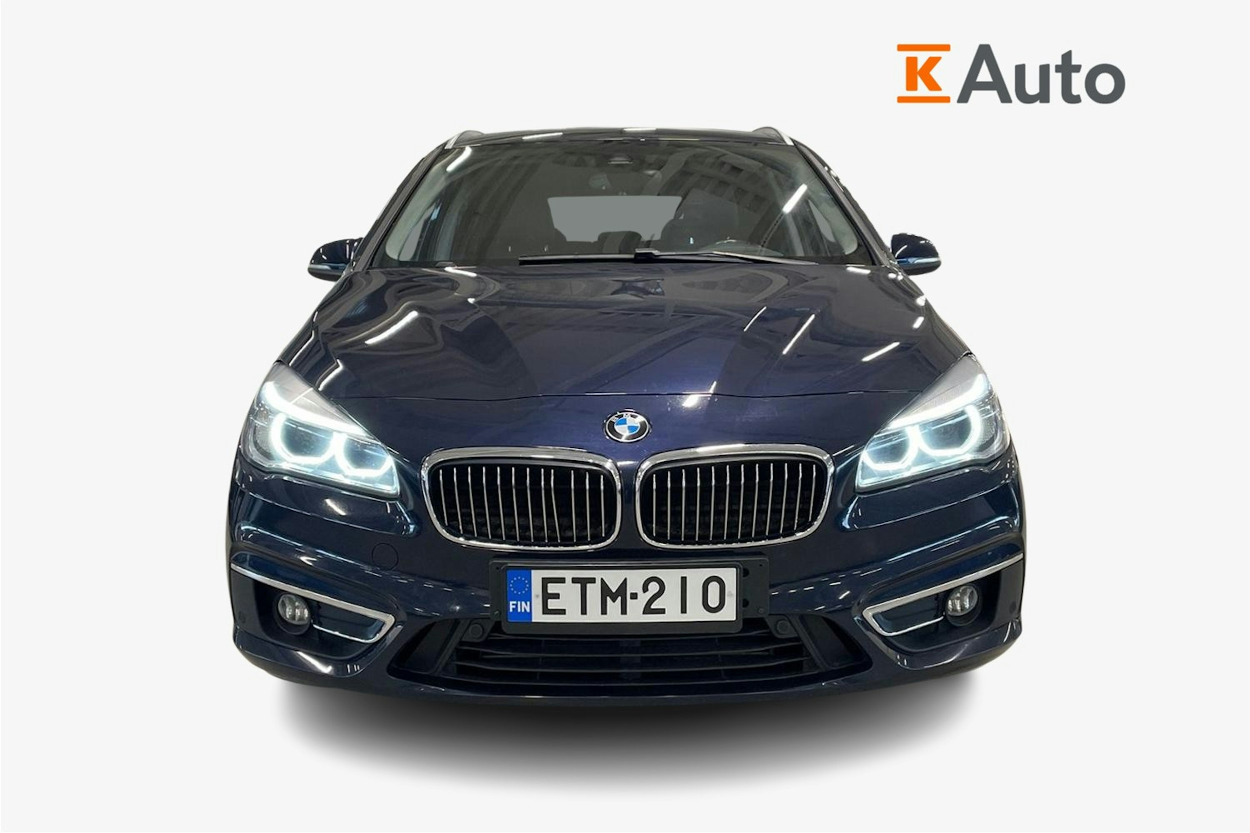 sininen BMW 225 2016 kuva 5.