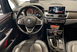sininen BMW 225 2016 kuva 9.