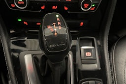 sininen BMW 225 2016 kuva 26.