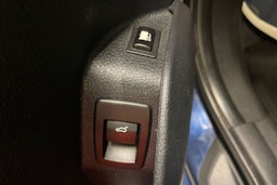 sininen BMW 225 2016 kuva 30.