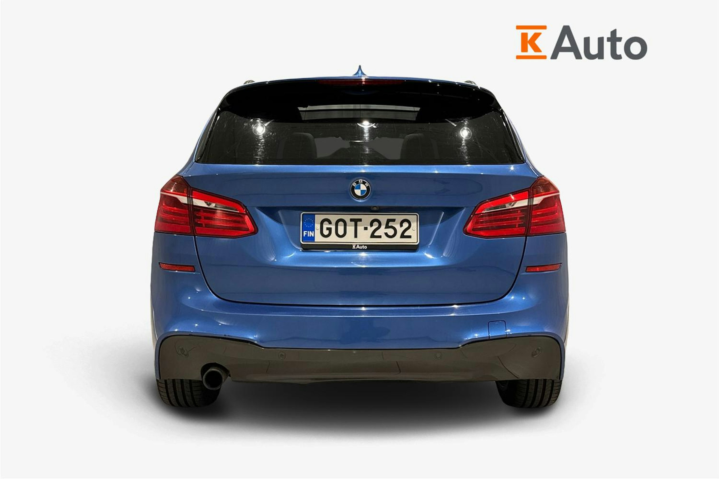 sininen BMW 225 2016 kuva 3.