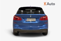 sininen BMW 225 2016 kuva 3.