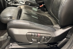 sininen BMW 225 2016 kuva 20.