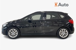 musta BMW 225 2016 kuva 6.