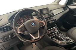 musta BMW 225 2016 kuva 7.