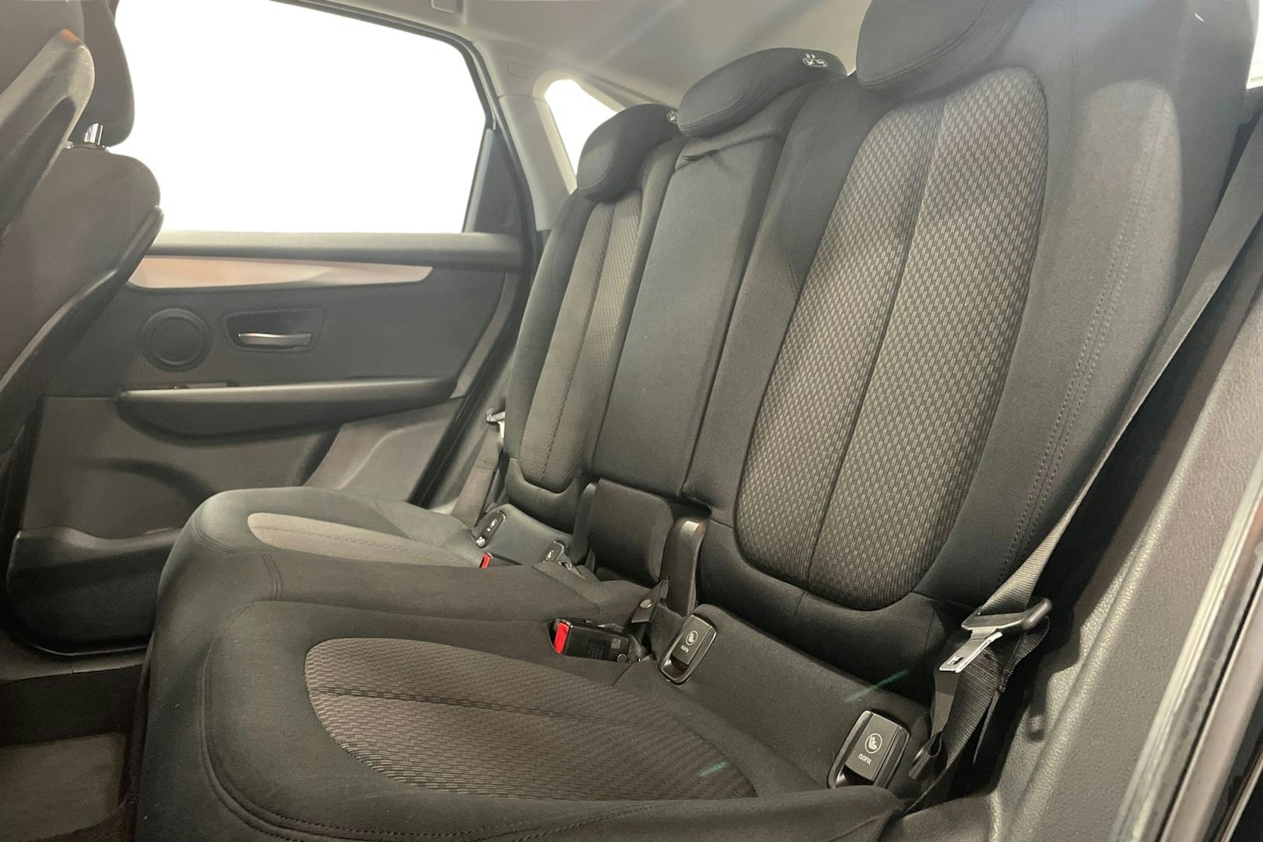 musta BMW 225 2016 kuva 10.