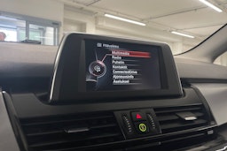 musta BMW 225 2016 kuva 19.